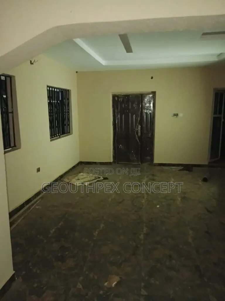 5bdrm Block of Flats in Ido for sale in Ido