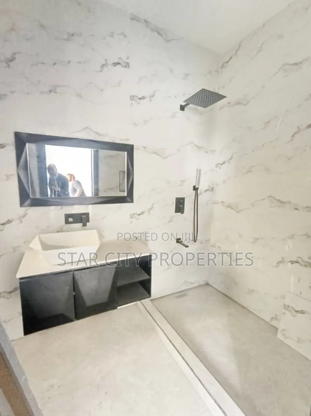 4bdrm Duplex in Ikeja, Adeniyi Jones for rent in Adeniyi Jones