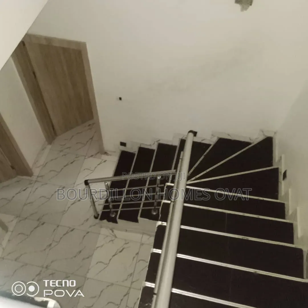 Furnished 4bdrm Duplex in Ikota Villa Estate for rent in Ikota
