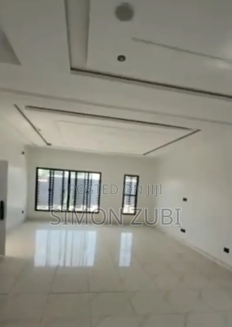 6bdrm Duplex in Kaura for sale in Kaura