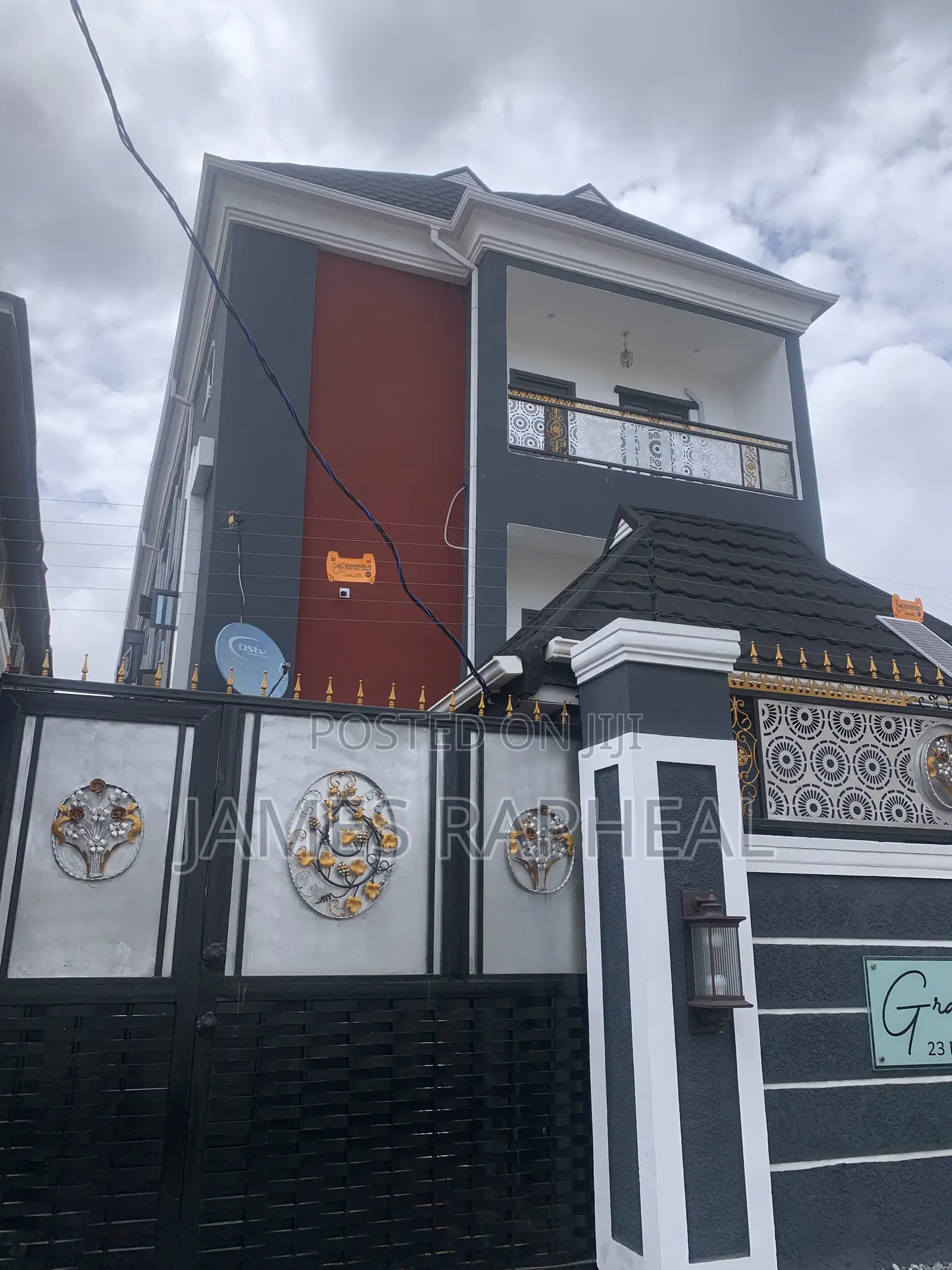 3bdrm Apartment in Rb Emerald, Ebute Metta for sale in Ebute Metta