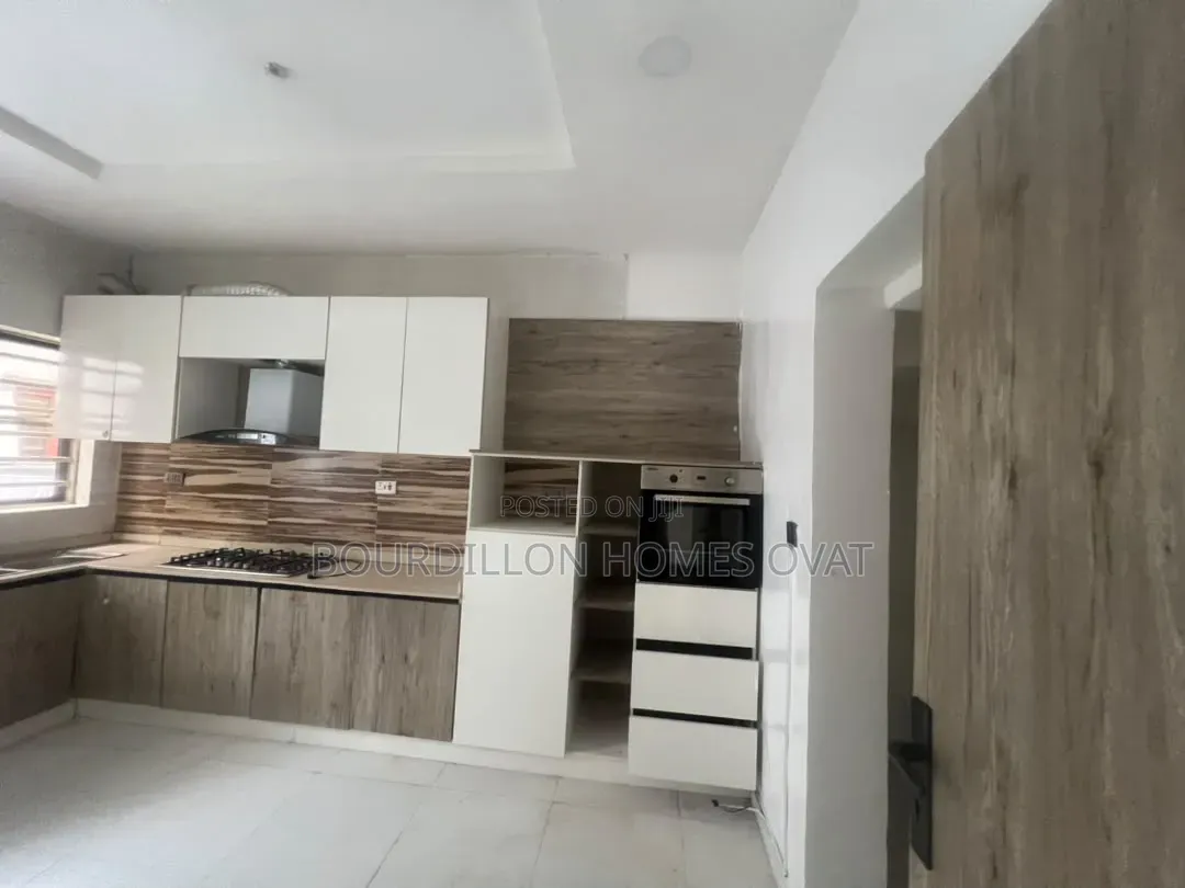 4bdrm Duplex in Orchid Lekki Lagos for rent in Lekki Expressway