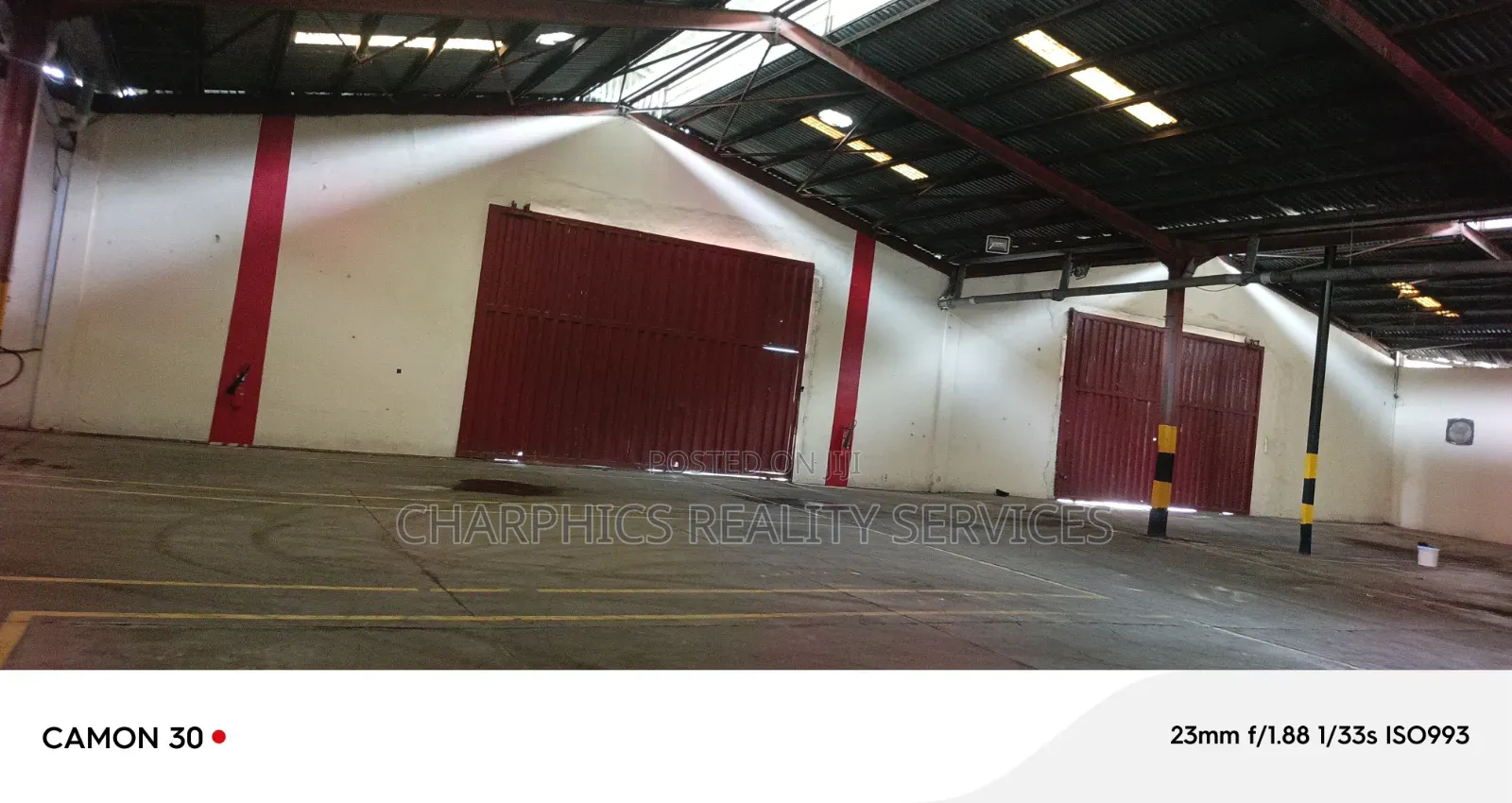 22,500sqft Warehouse Off Eric Moore Surulere in Eric Moore