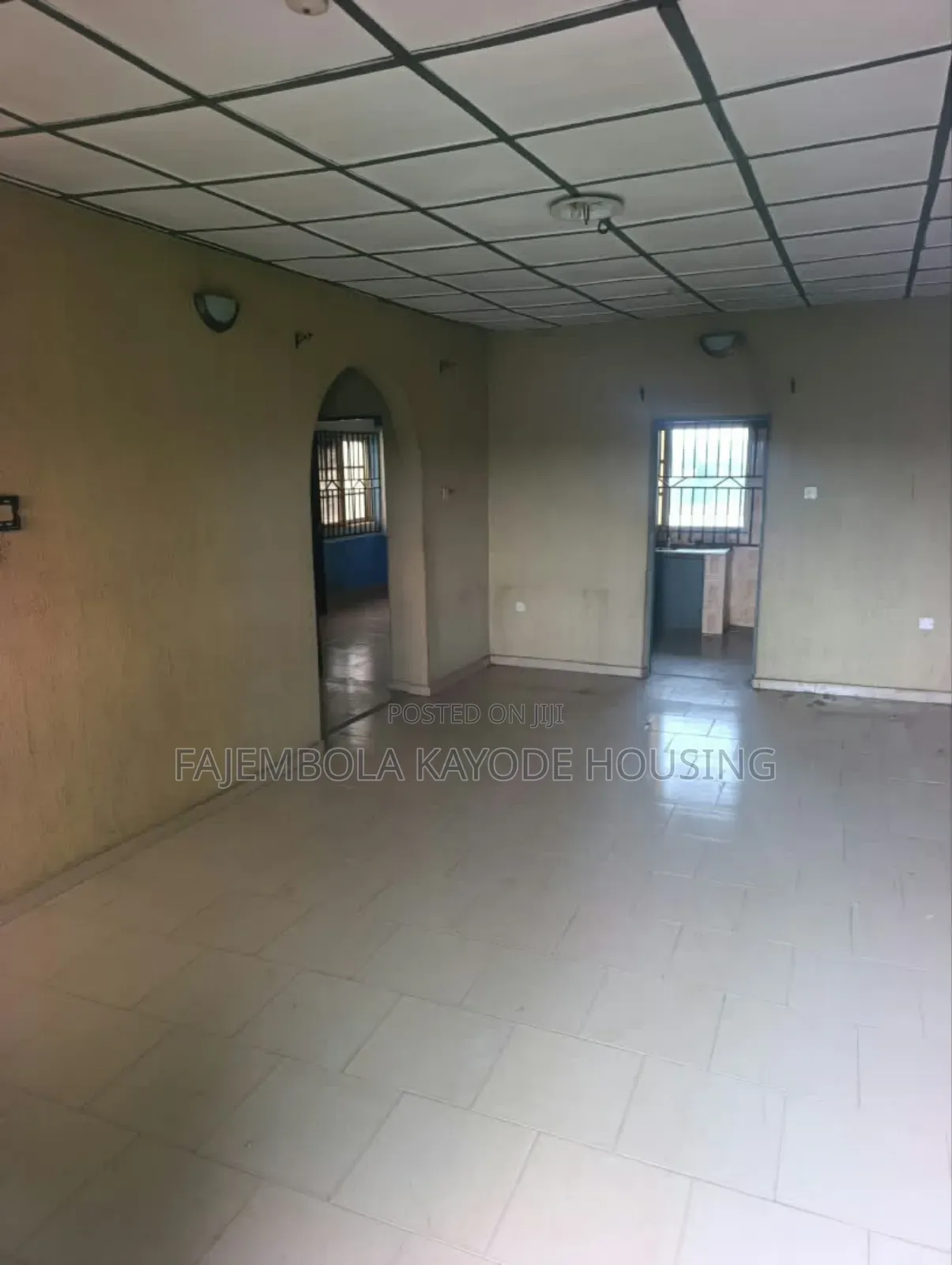 3bdrm Block of Flats in Kobiowu, Alakia for rent in Alakia