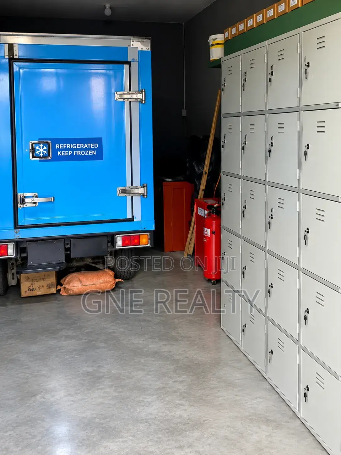 Mini Warehouse to Let in Ago Palace