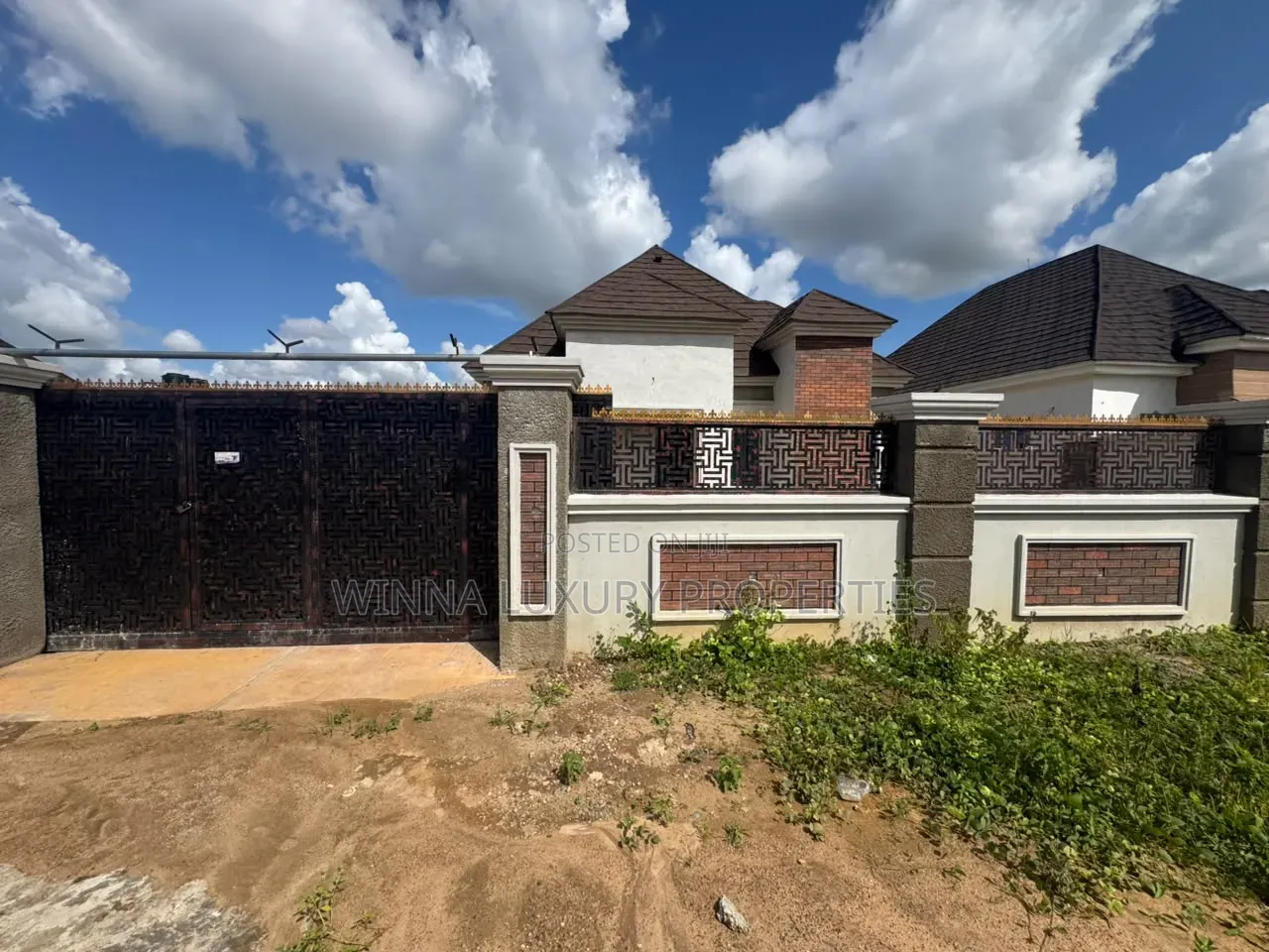 3bdrm Bungalow in Pyakasa Axis for sale in Pyakasa