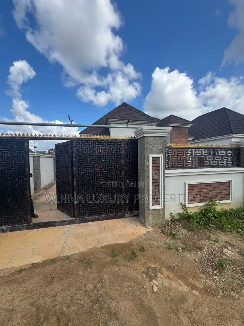 3bdrm Bungalow in Pyakasa Axis for sale in Pyakasa