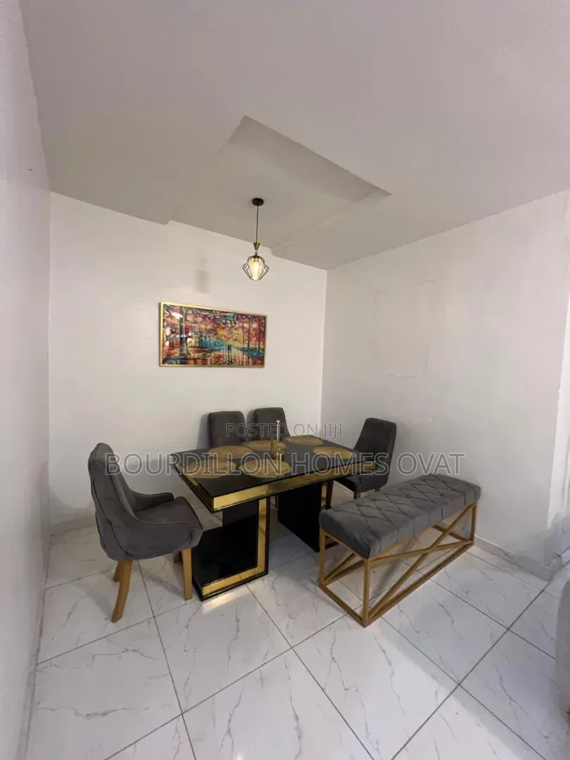Furnished 2bdrm Apartment in Harris Drive Vgc, Lekki Expressway in Lekki Expressway