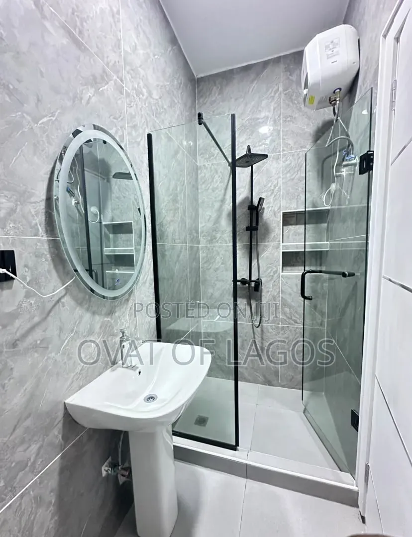 5bdrm Duplex in Ajah for sale in Ado / Ajah