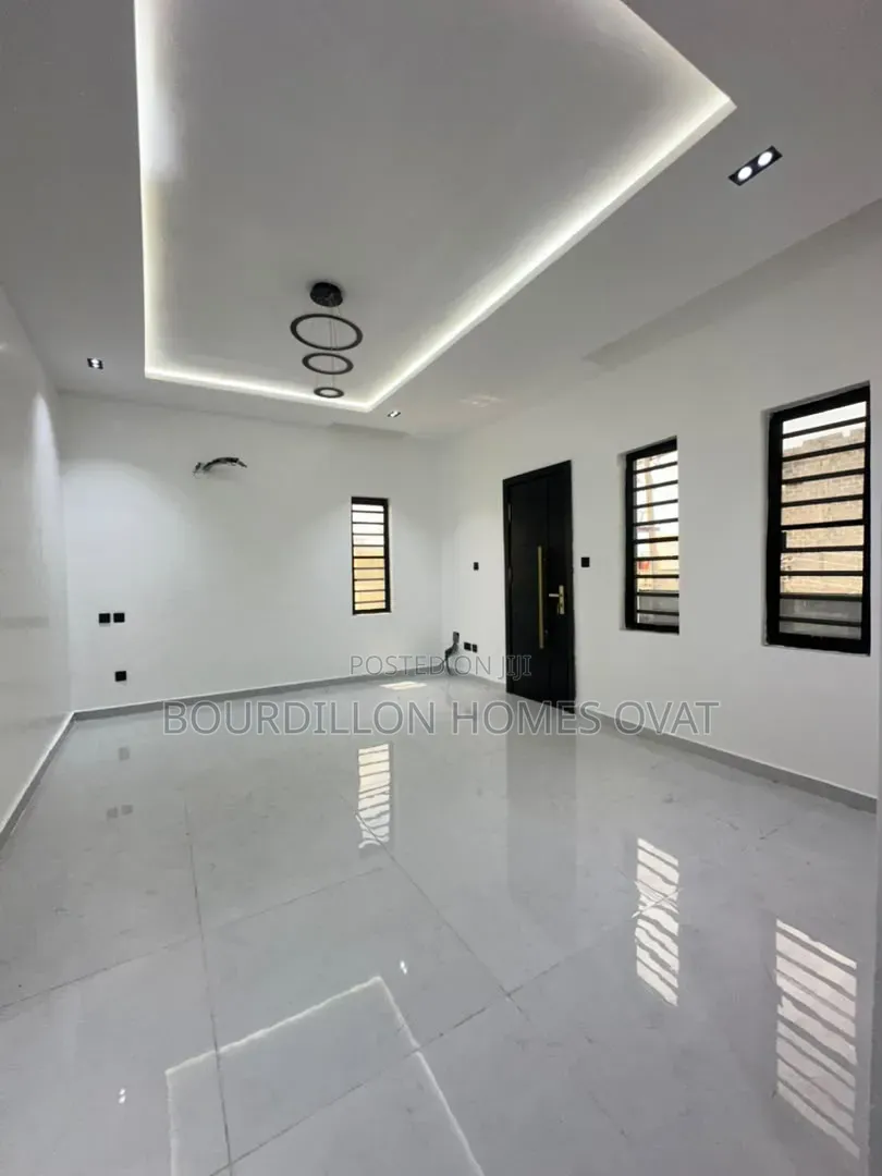 4bdrm Duplex in Ajah Lagos for sale in Ado / Ajah