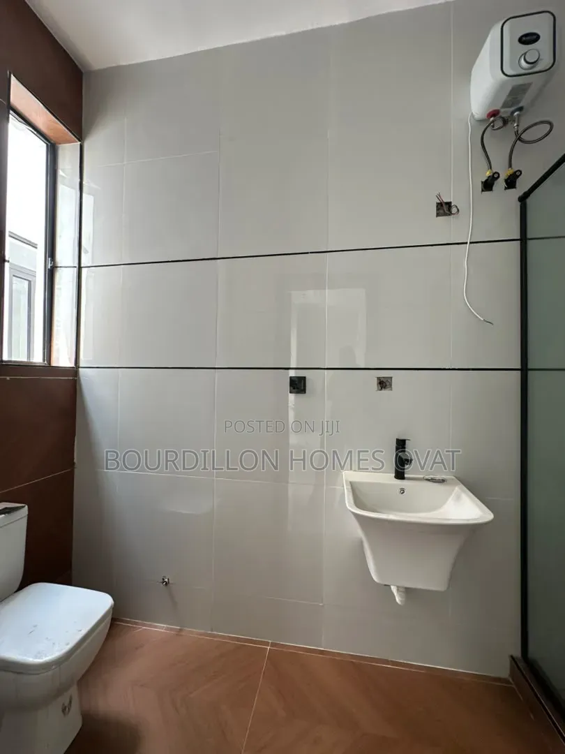5bdrm Duplex in Ajah Lagos for sale in Ado / Ajah