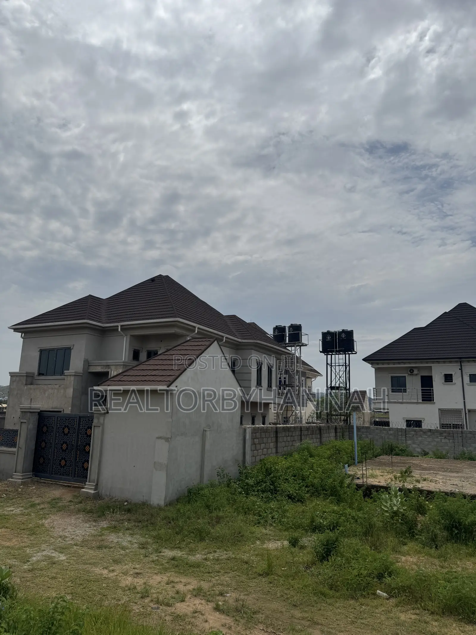5bdrm Duplex in Niu Estate, Kubwa for sale in Kubwa