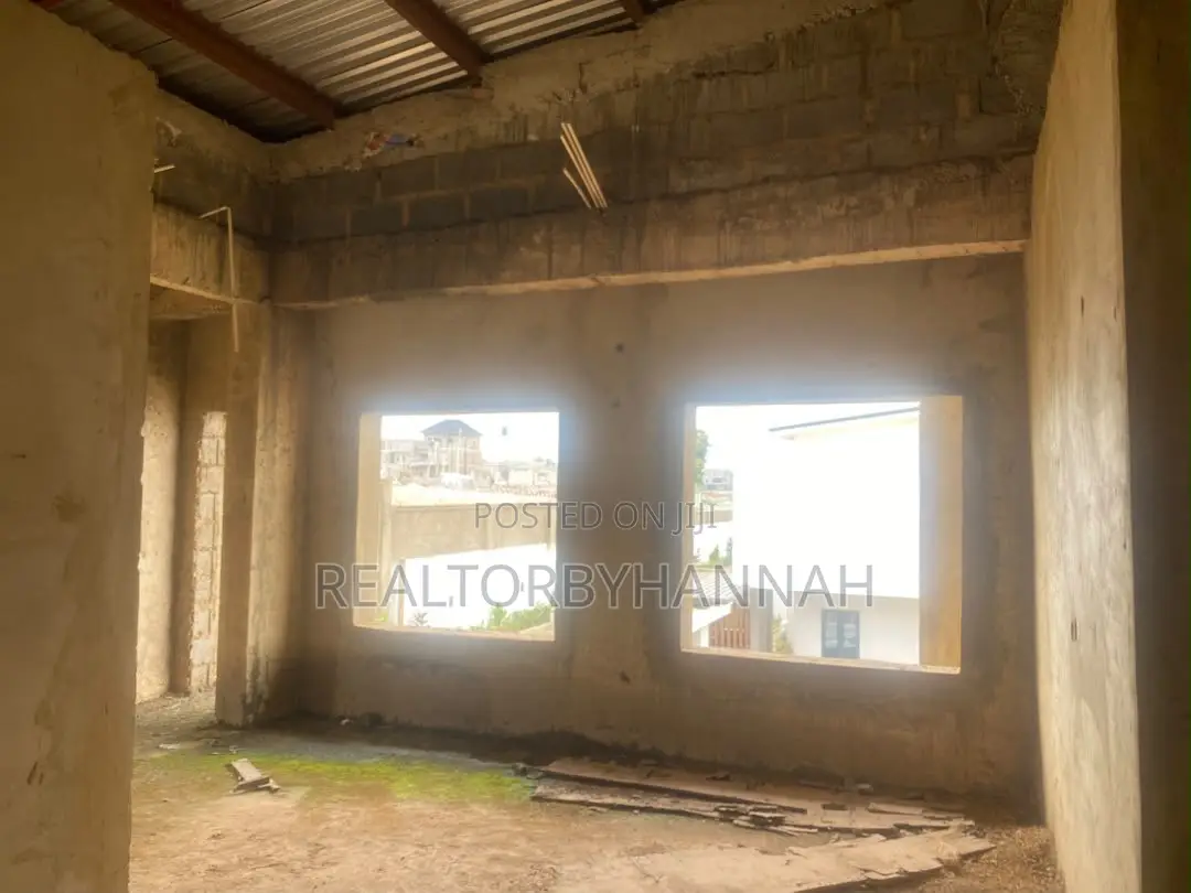 5bdrm Duplex in Admiralry, Asokoro for sale in Asokoro