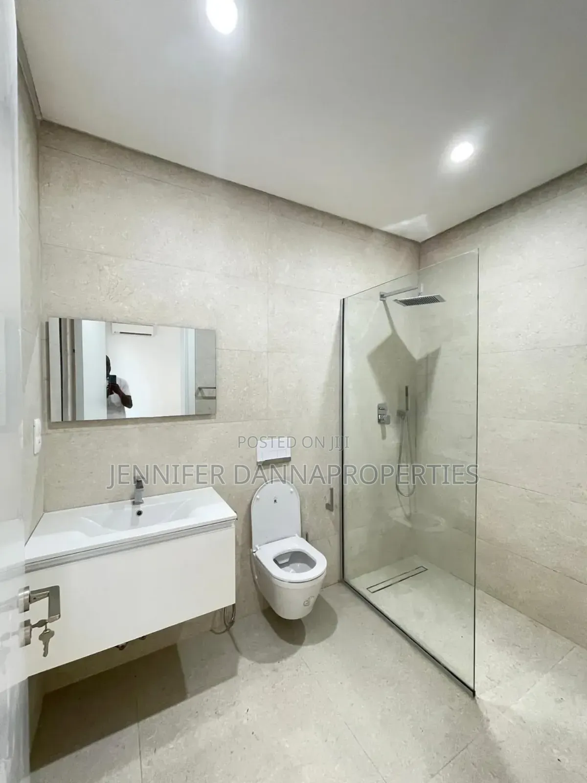 6bdrm Duplex in Banana Island for sale in Banana Island