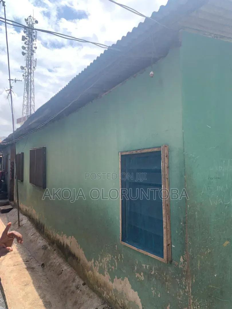 4bdrm House in Ikeja Lagos, Allen Avenue for sale in Allen Avenue
