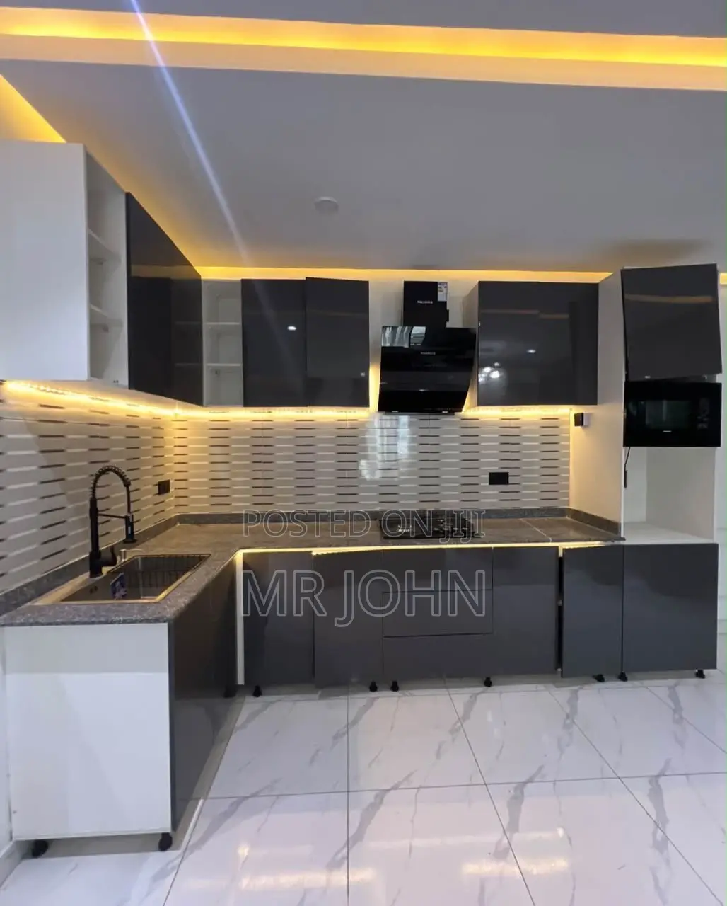 2bdrm Apartment in Ologolo Owo Pr, Lekki for rent in Lekki