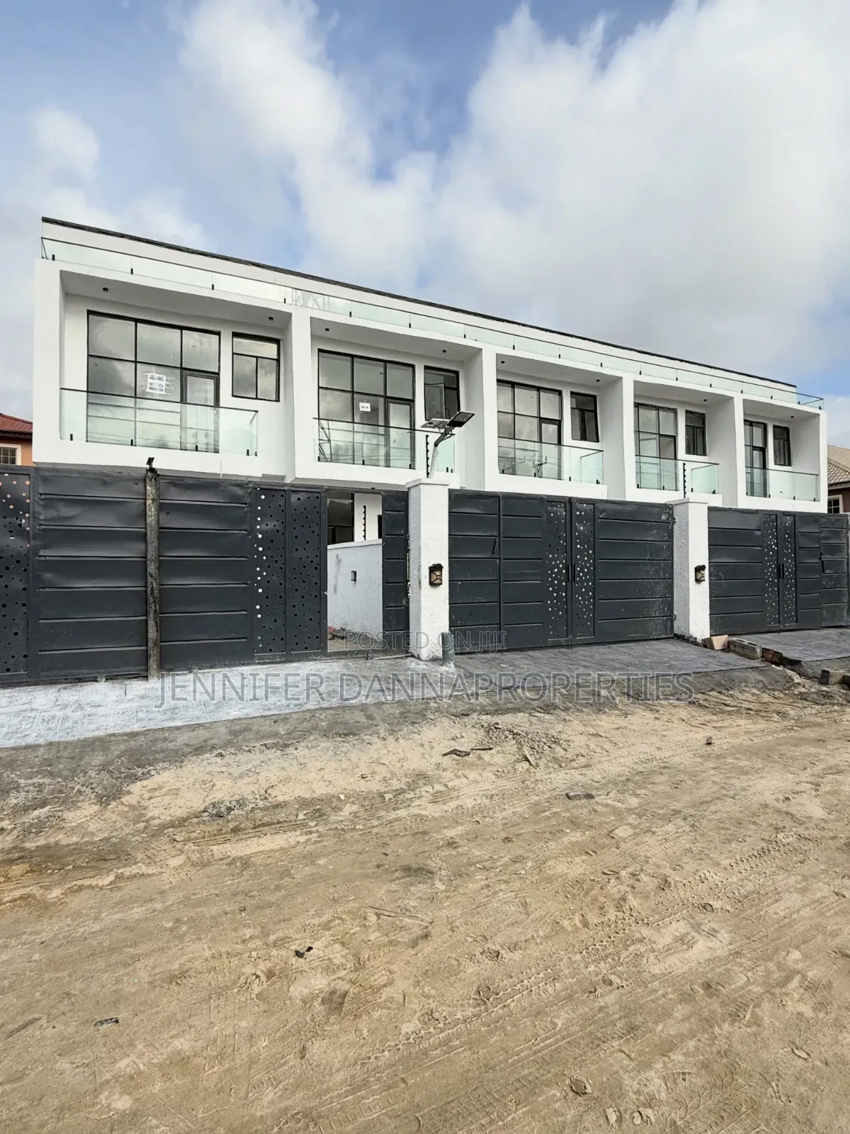 3bdrm Duplex in Sangotedo for sale in Sangotedo
