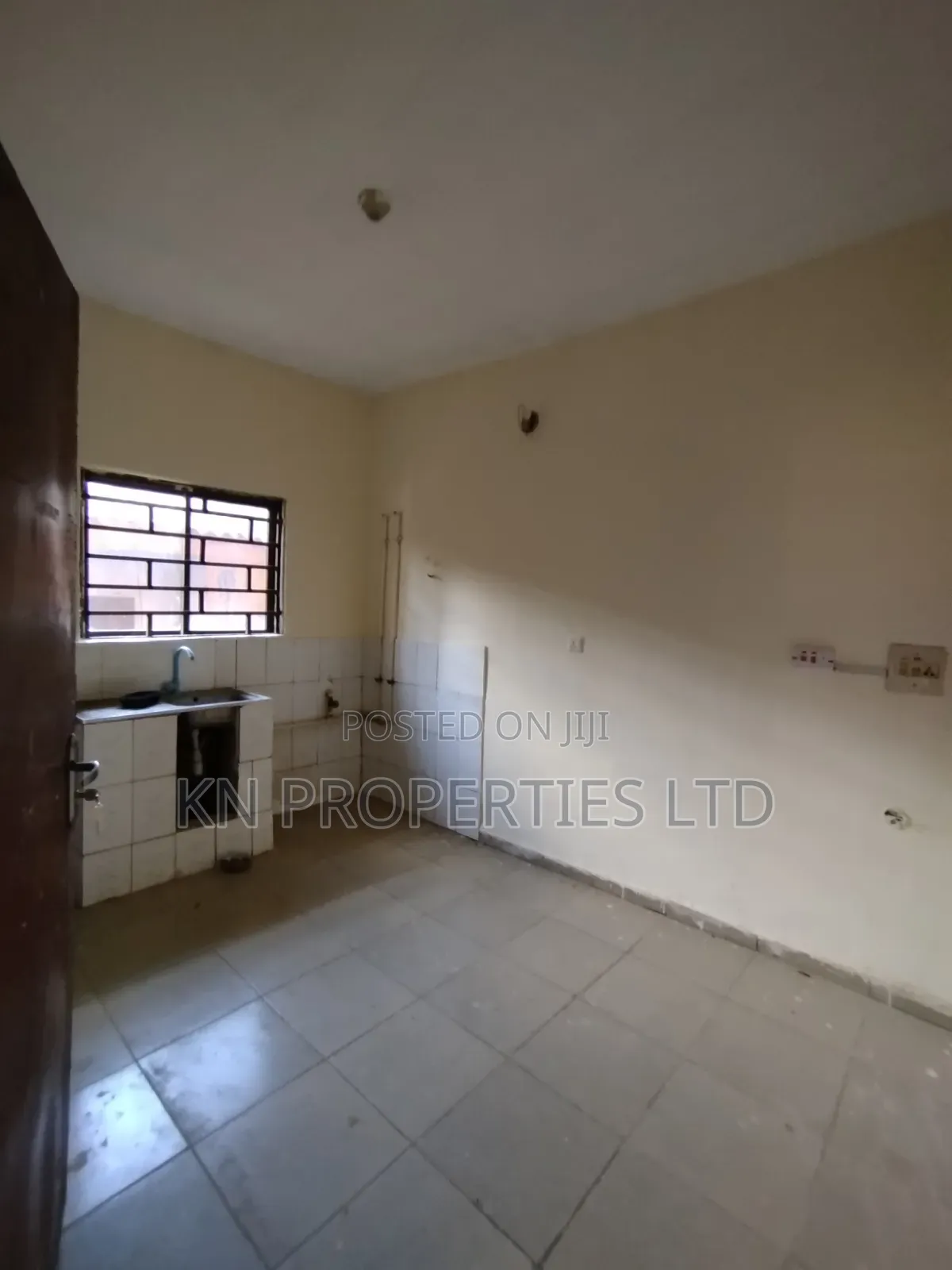 3bdrm Block of Flats in Area 1 for rent in Area 1