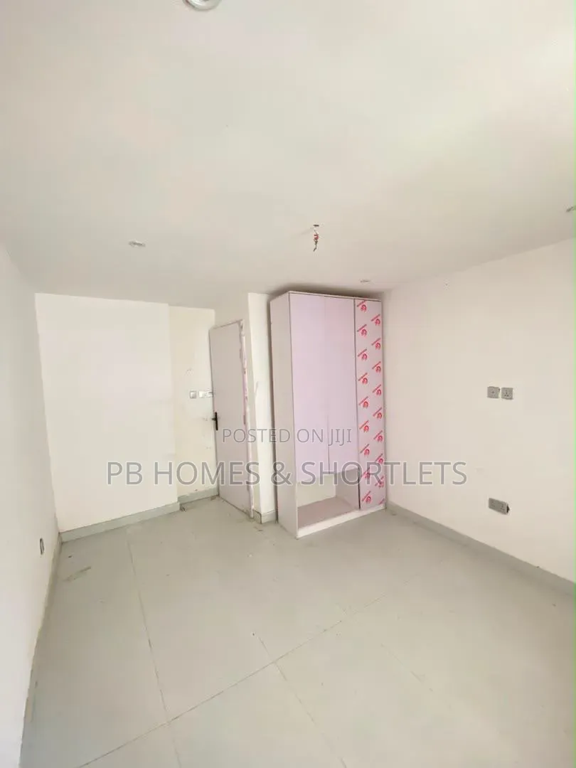 1bdrm Apartment in Lekki Expressway for sale in Lekki Expressway