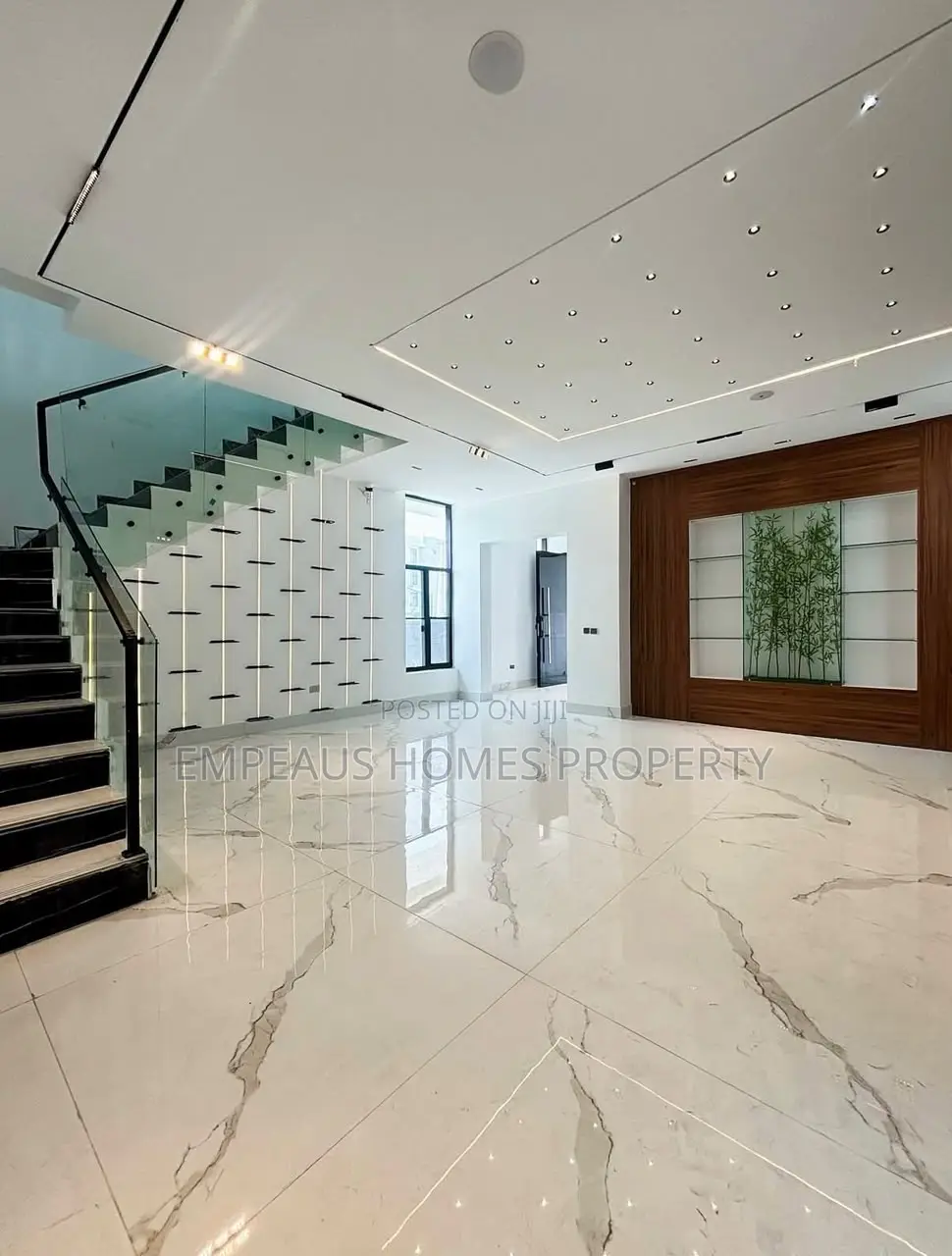 5 Bedroom Fully Detached Duplexe in Lekki Phase 1