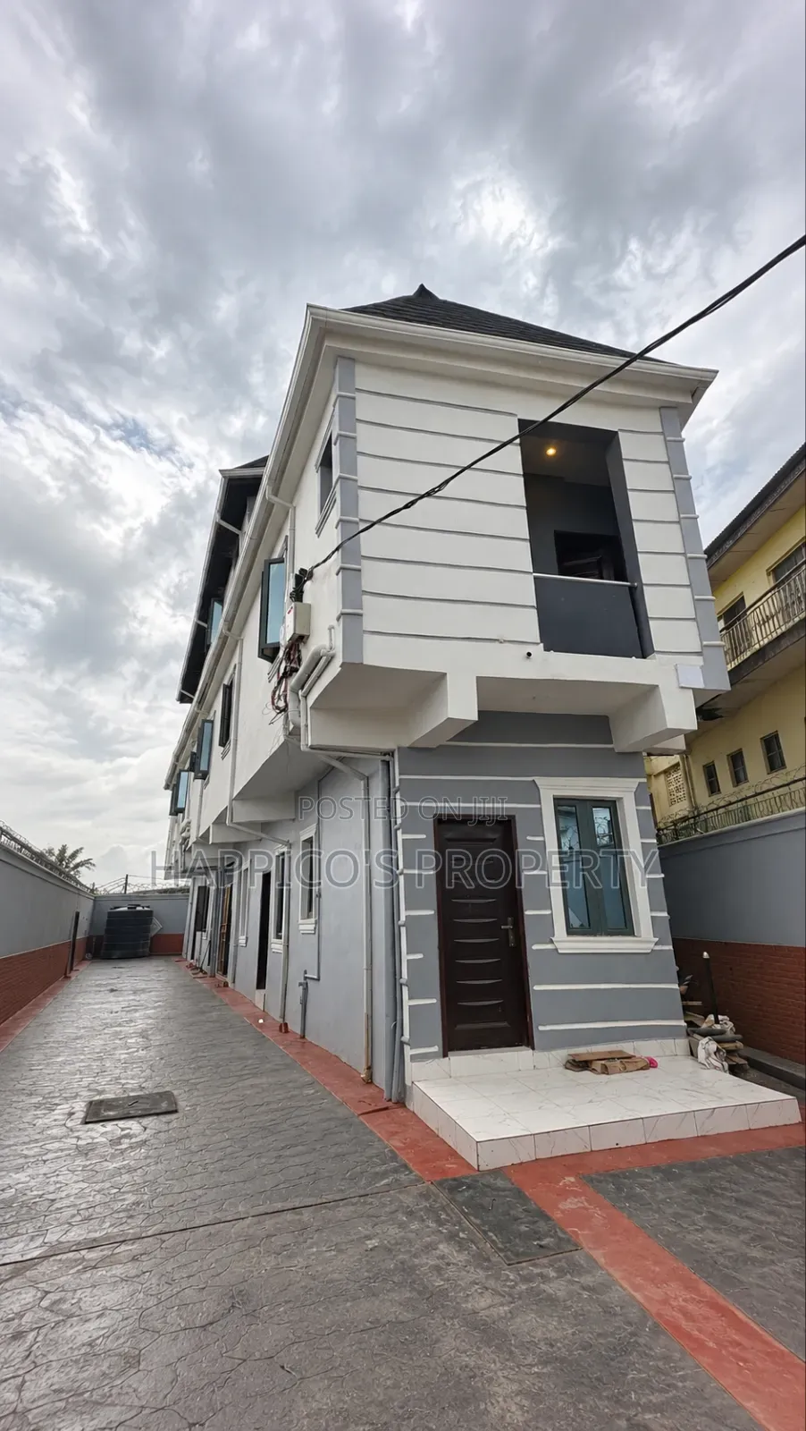1bdrm Block of Flats in Ilaje, Bariga / Shomolu for rent in Bariga / Shomolu
