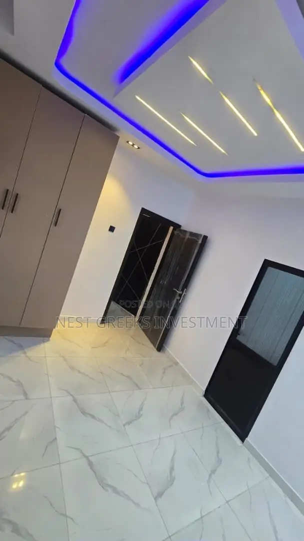 3bdrm Bungalow in Adetokun, Eleyele for sale in Eleyele
