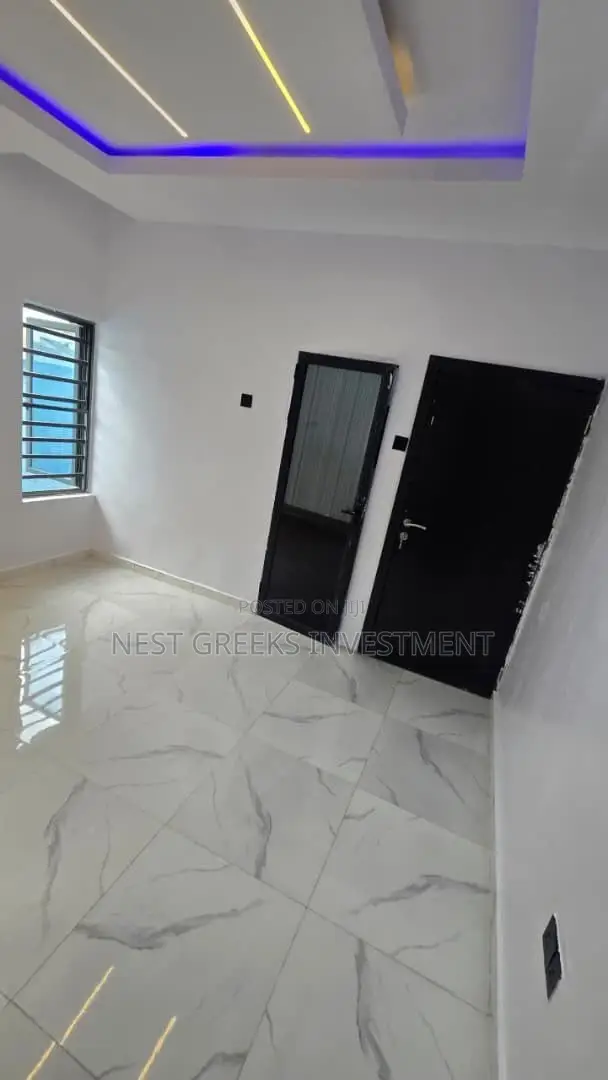 3bdrm Bungalow in Adetokun, Eleyele for sale in Eleyele