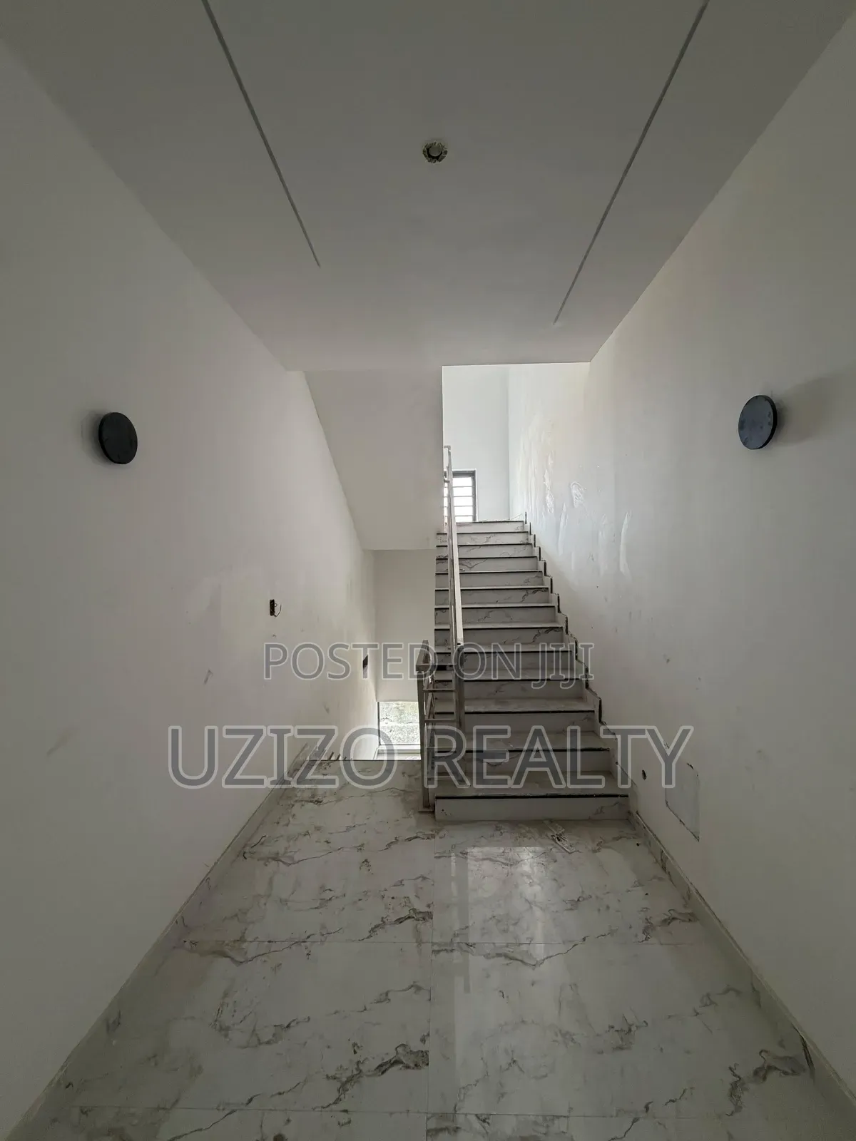 2bdrm Apartment in Ikate for sale in Ikate