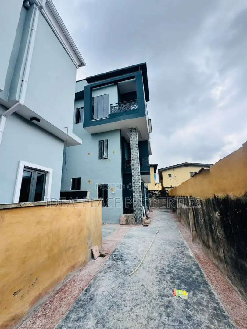 4bdrm Duplex in Ogba for sale in Ogba