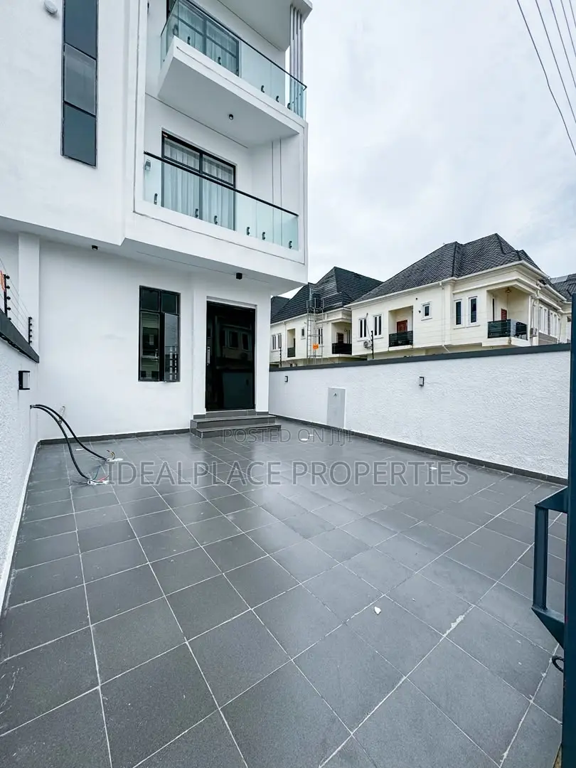 5bdrm Duplex in VGC / Ajah for sale in VGC / Ajah