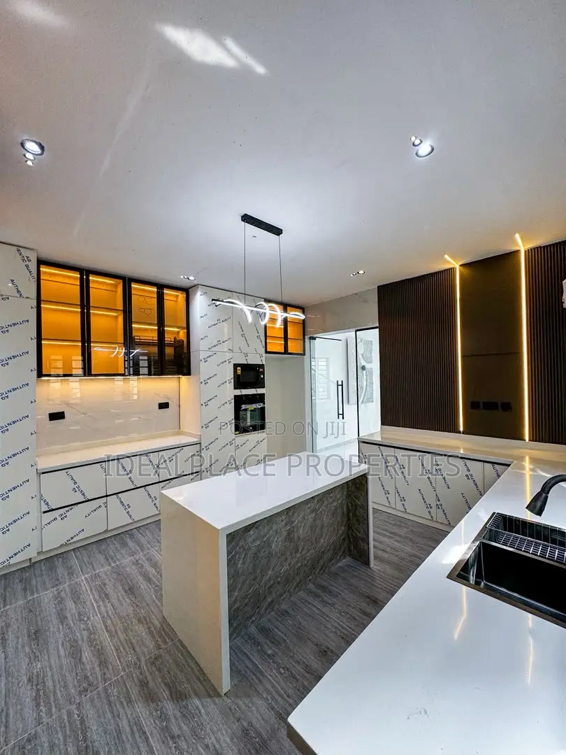 5bdrm Duplex in VGC / Ajah for sale in VGC / Ajah