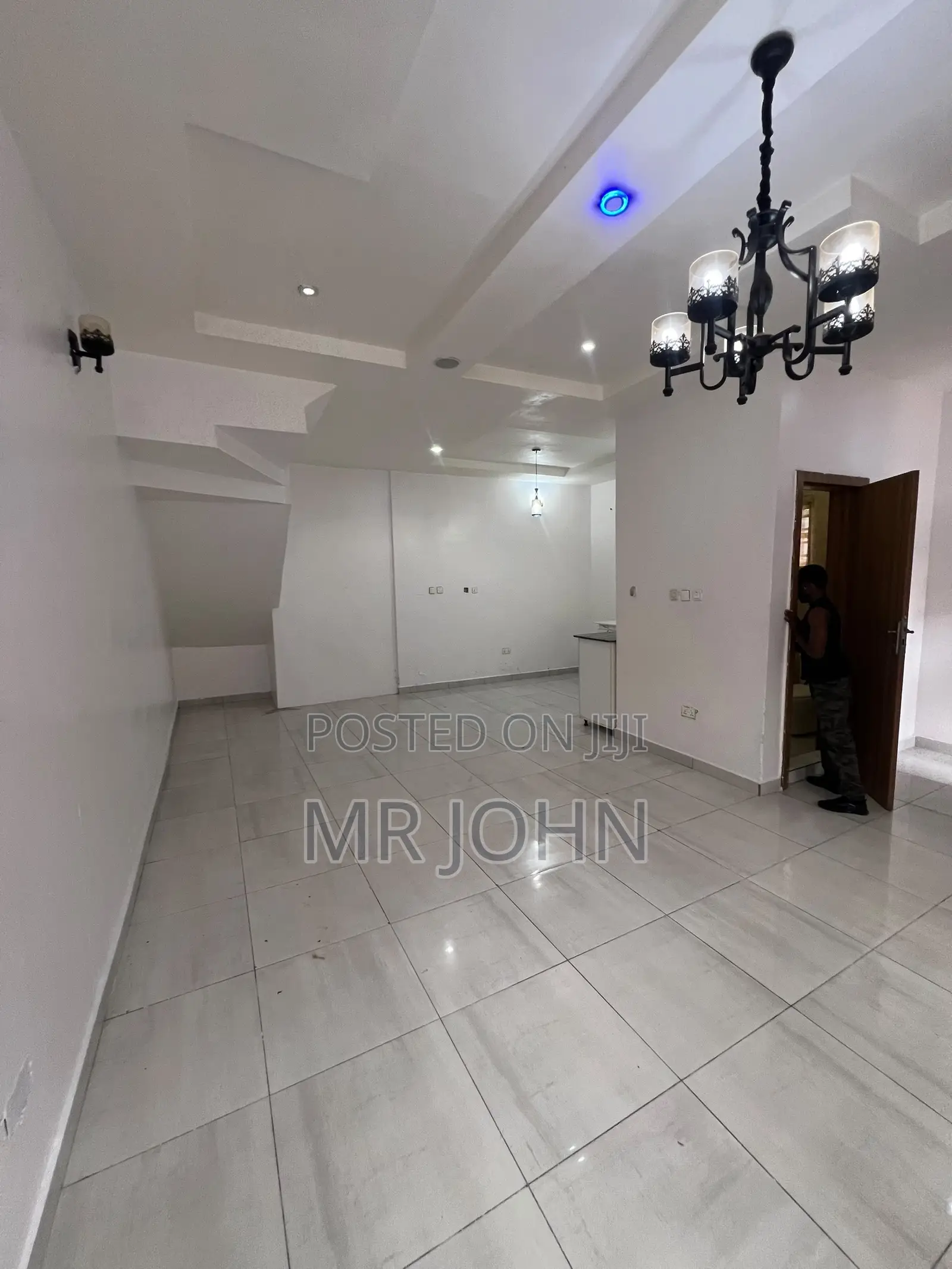 1bdrm Apartment in Orchid Road Owo Pr, Lekki for rent in Lekki