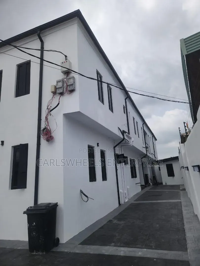 3bdrm Apartment in Phase 1 / Gbagada for sale in Phase 1 / Gbagada