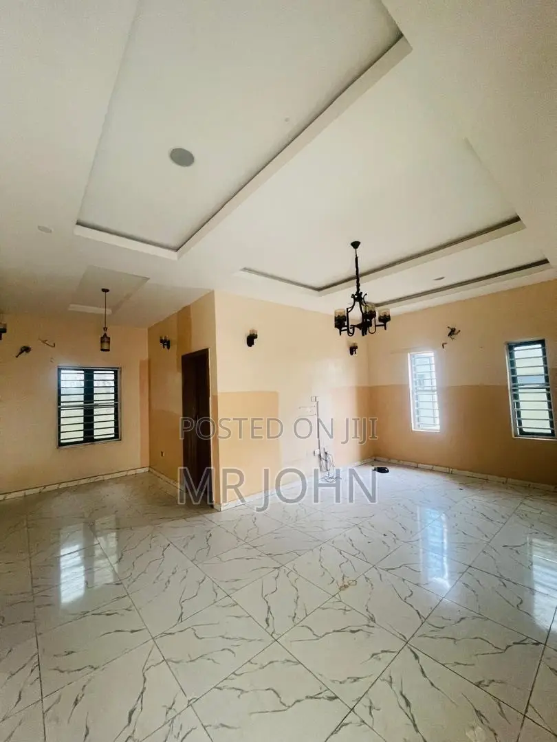 4bdrm Duplex in Orchid Road Owo Pr, Lekki for rent in Lekki