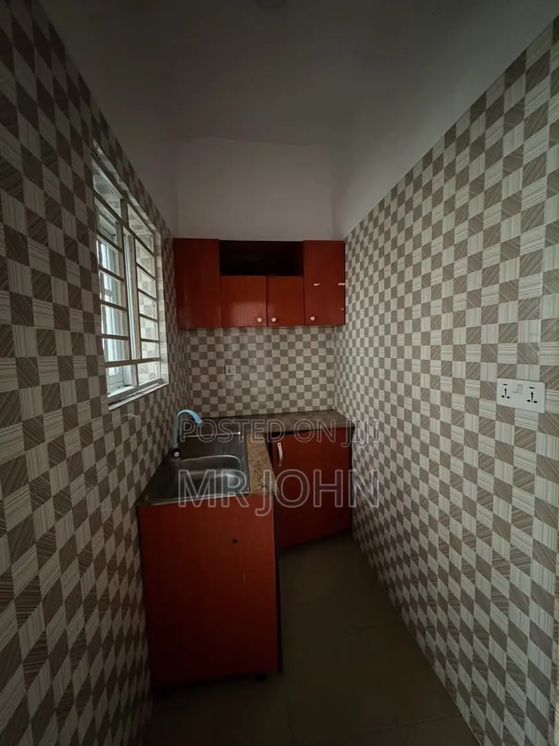1bdrm Apartment in Lekki Phase 1 Owo Pr for rent in Lekki