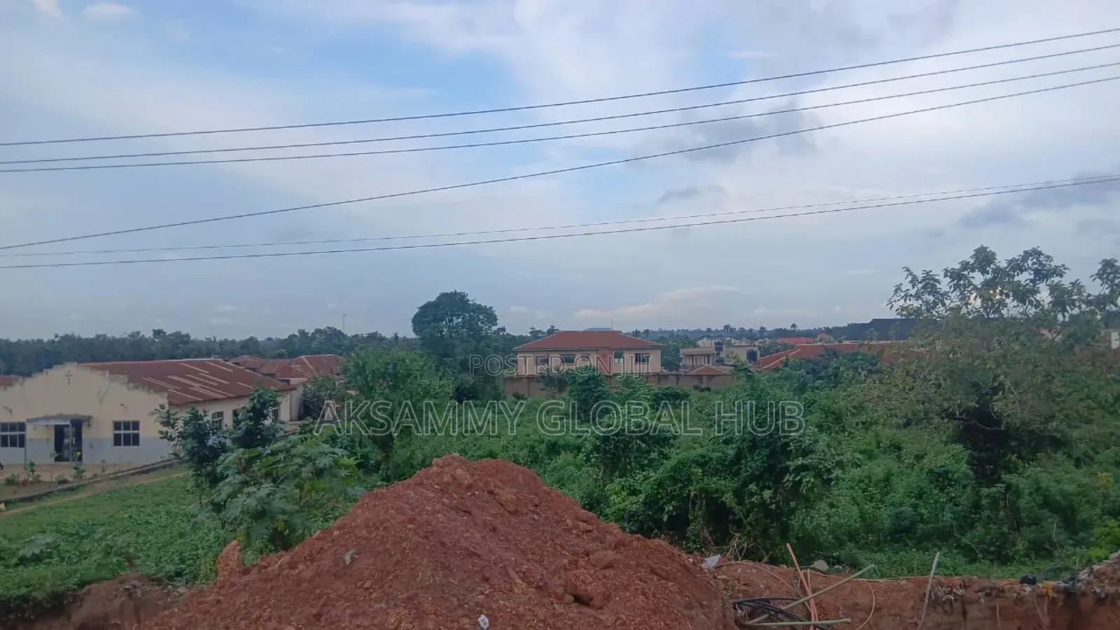 3000 SQM for Sale at Lagos Ibadan Express Way. Facing Main Road in Ibadan