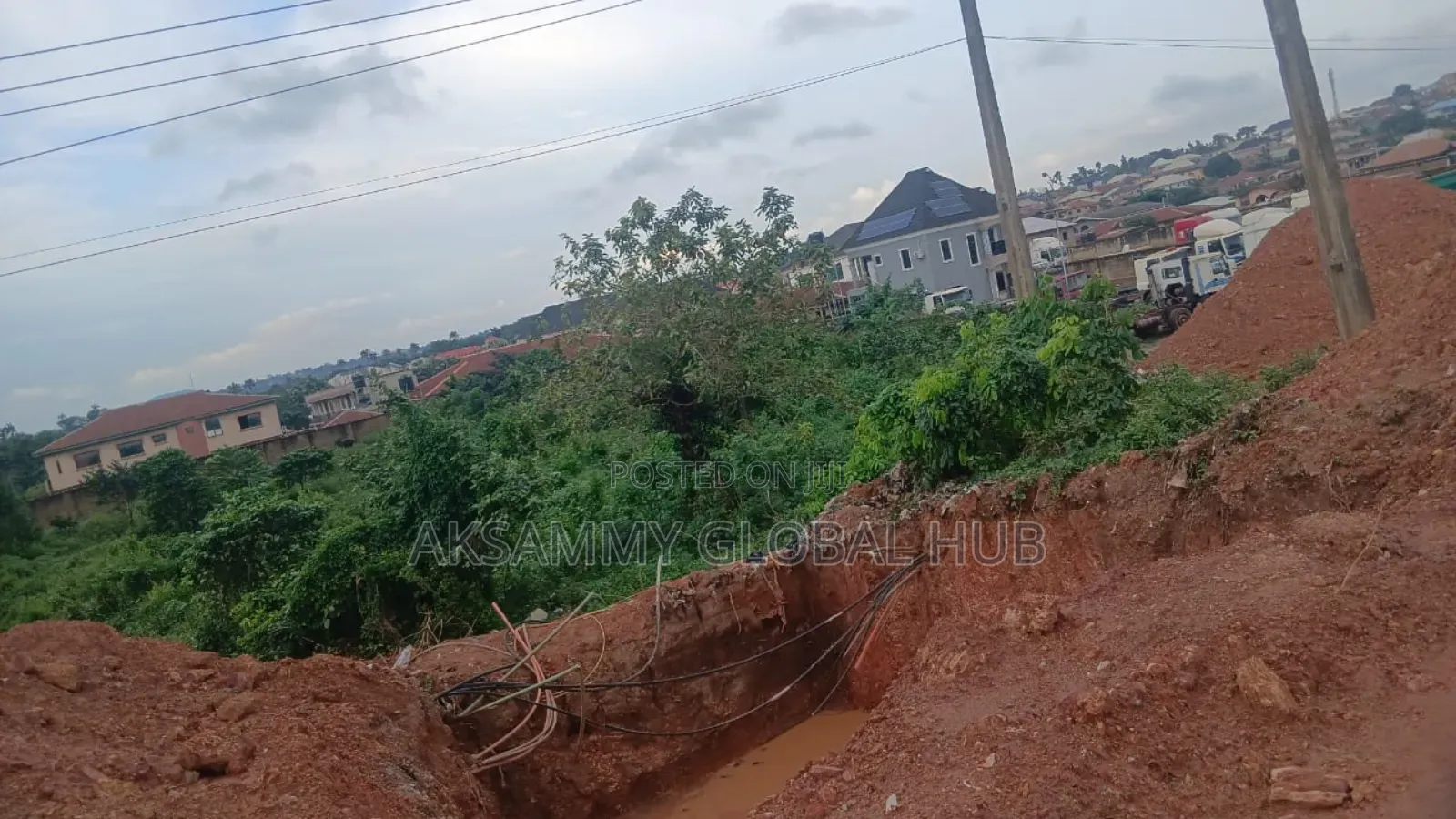 3000 SQM for Sale at Lagos Ibadan Express Way. Facing Main Road in Ibadan