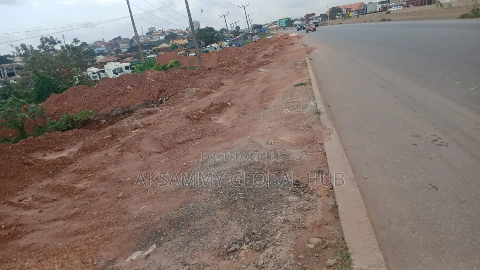 3000 SQM for Sale at Lagos Ibadan Express Way. Facing Main Road in Ibadan