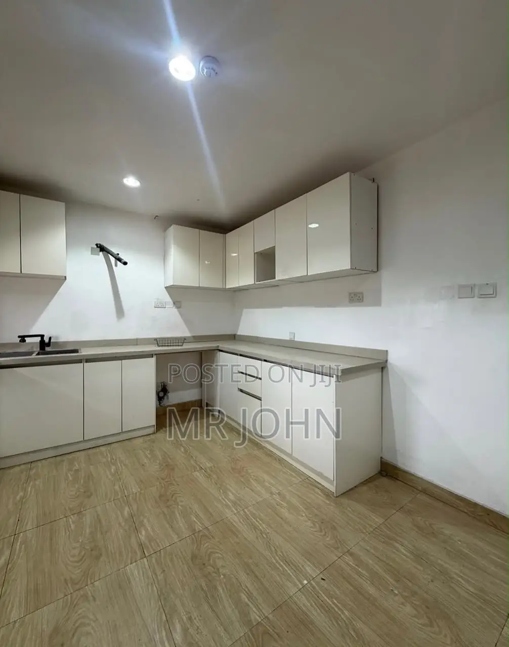2bdrm Apartment in Vi,Lagos Owo Pr, Victoria Island for rent in Victoria Island