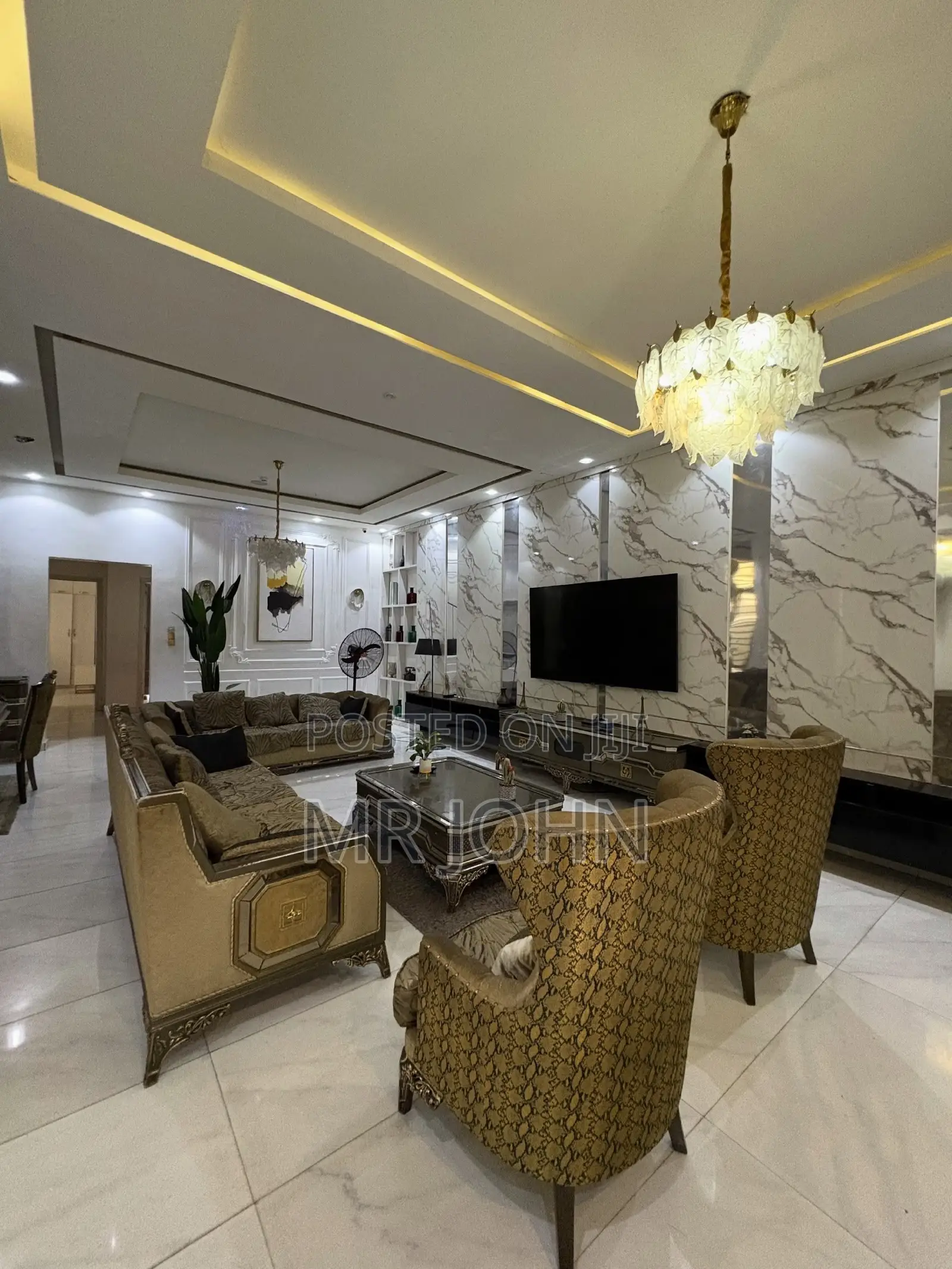 5bdrm House in Ikota Villa Owo Pr, Lekki for rent in Lekki