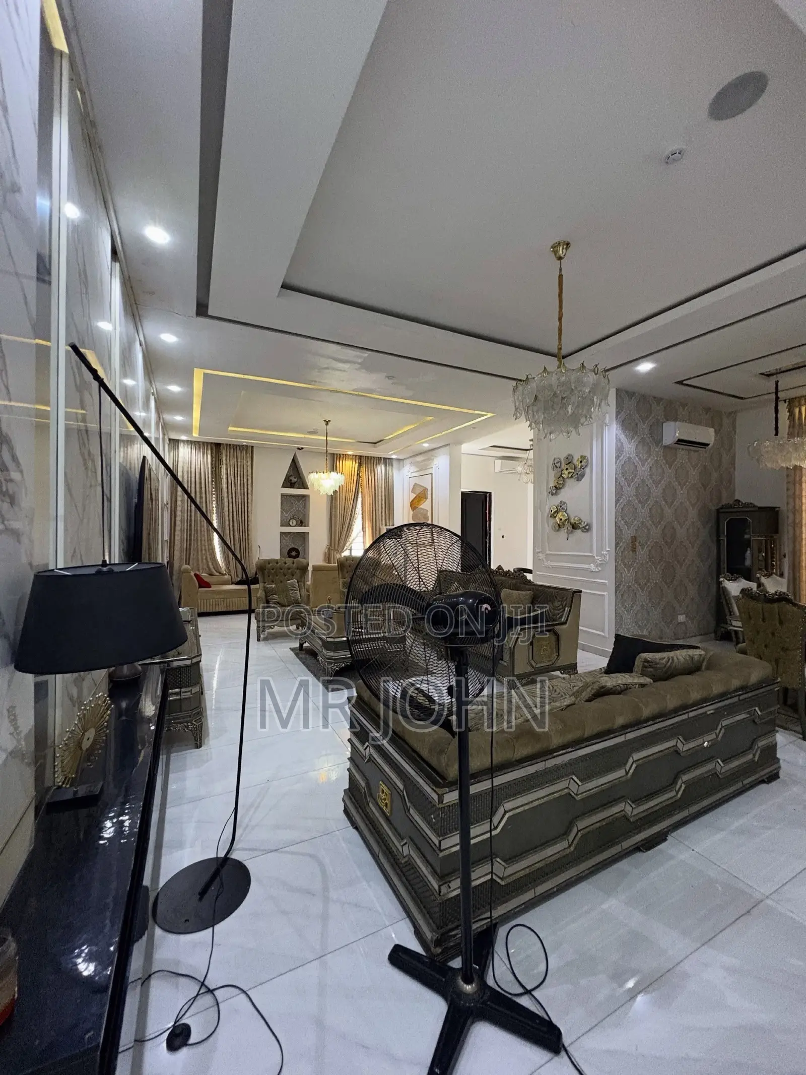 5bdrm House in Ikota Villa Owo Pr, Lekki for rent in Lekki