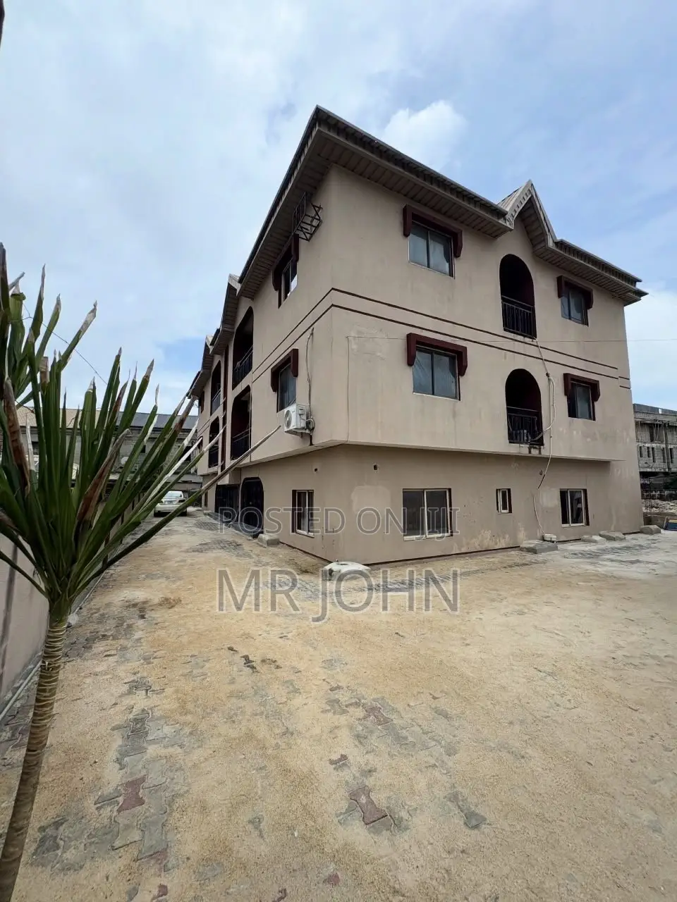 3bdrm Apartment in Ikate Owo Pr, Lekki for rent in Lekki