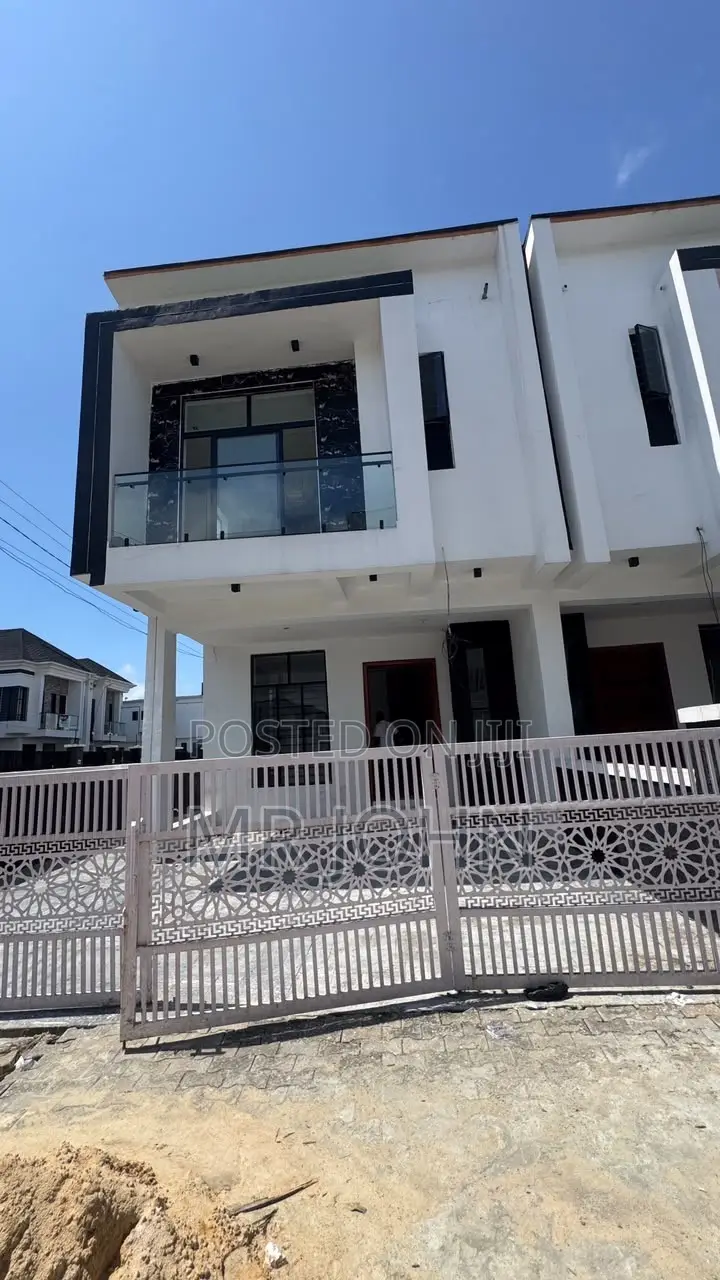 4bdrm House in Ikota Owo Pr, Lekki for rent in Lekki