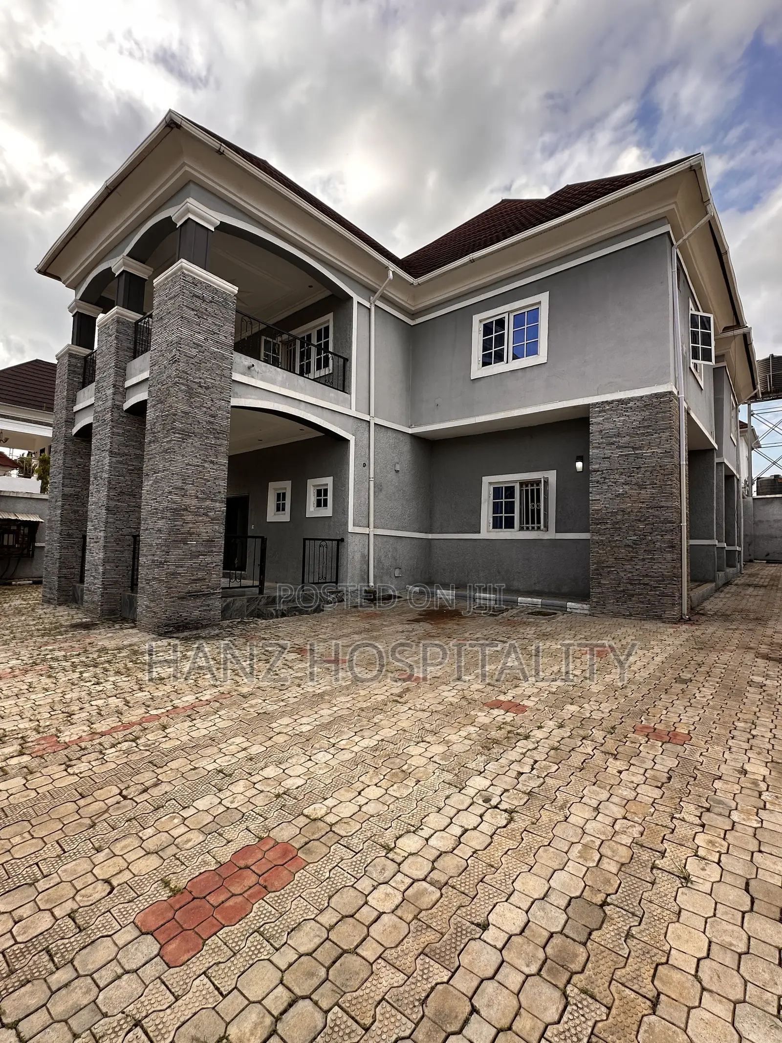 5bdrm Duplex in Fynestone Estate, Life Camp for sale in Life Camp