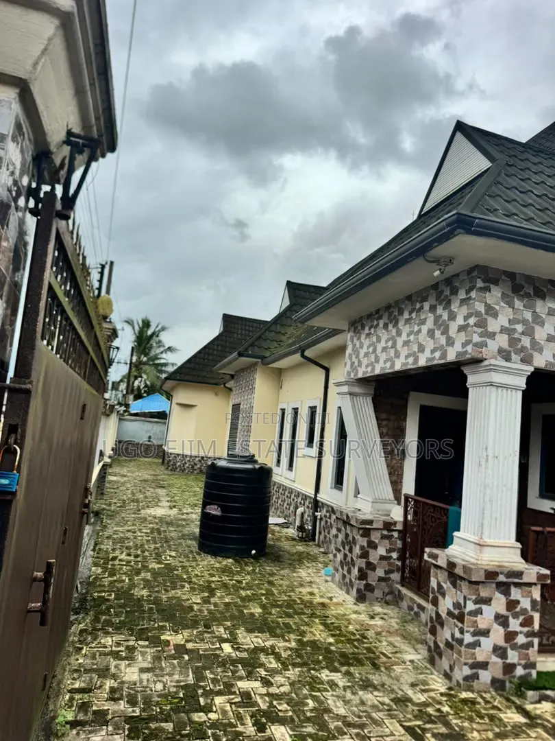 5bdrm Bungalow in New Haven Estate, Port-Harcourt for sale in Port-Harcourt