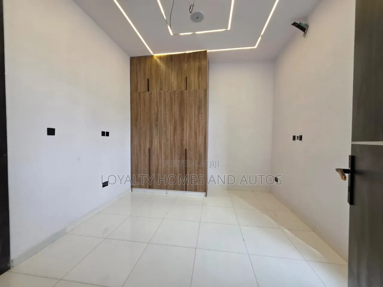 3bdrm Apartment in Omole Phase 1 for sale in Omole Phase 1