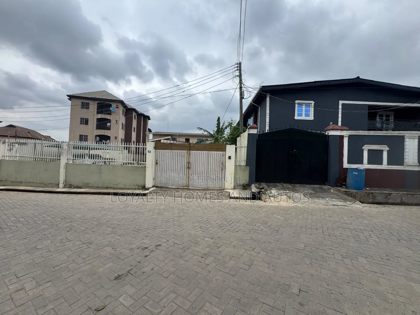 3bdrm Apartment in Omole Phase 1 for sale in Omole Phase 1