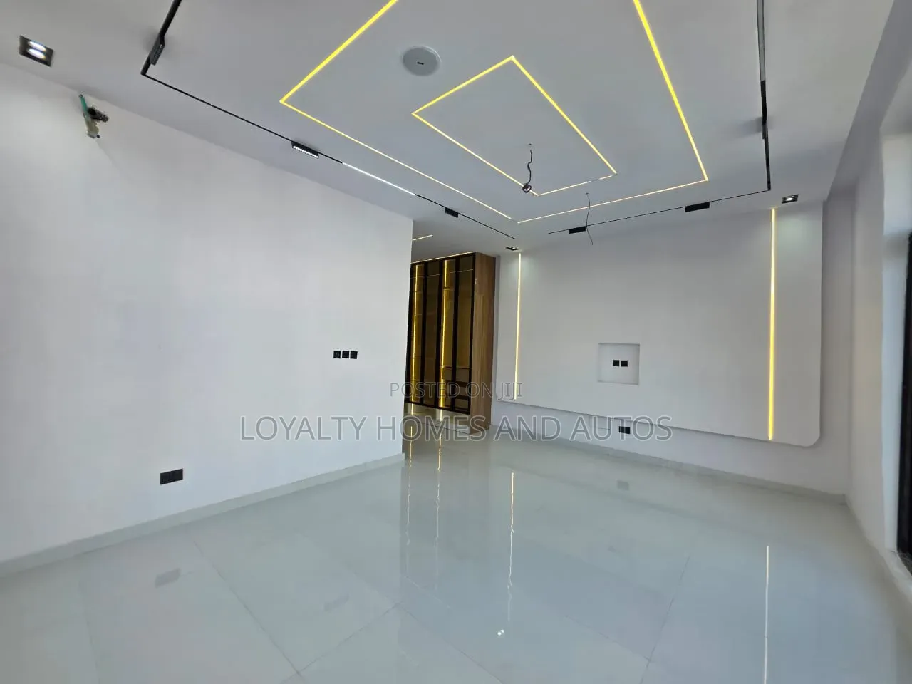 3bdrm Duplex in GRA Phase 1 for sale in GRA Phase 1