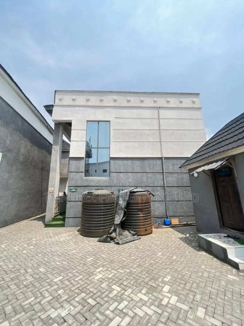 4bdrm Duplex in Orchid, Chevron for sale in Chevron