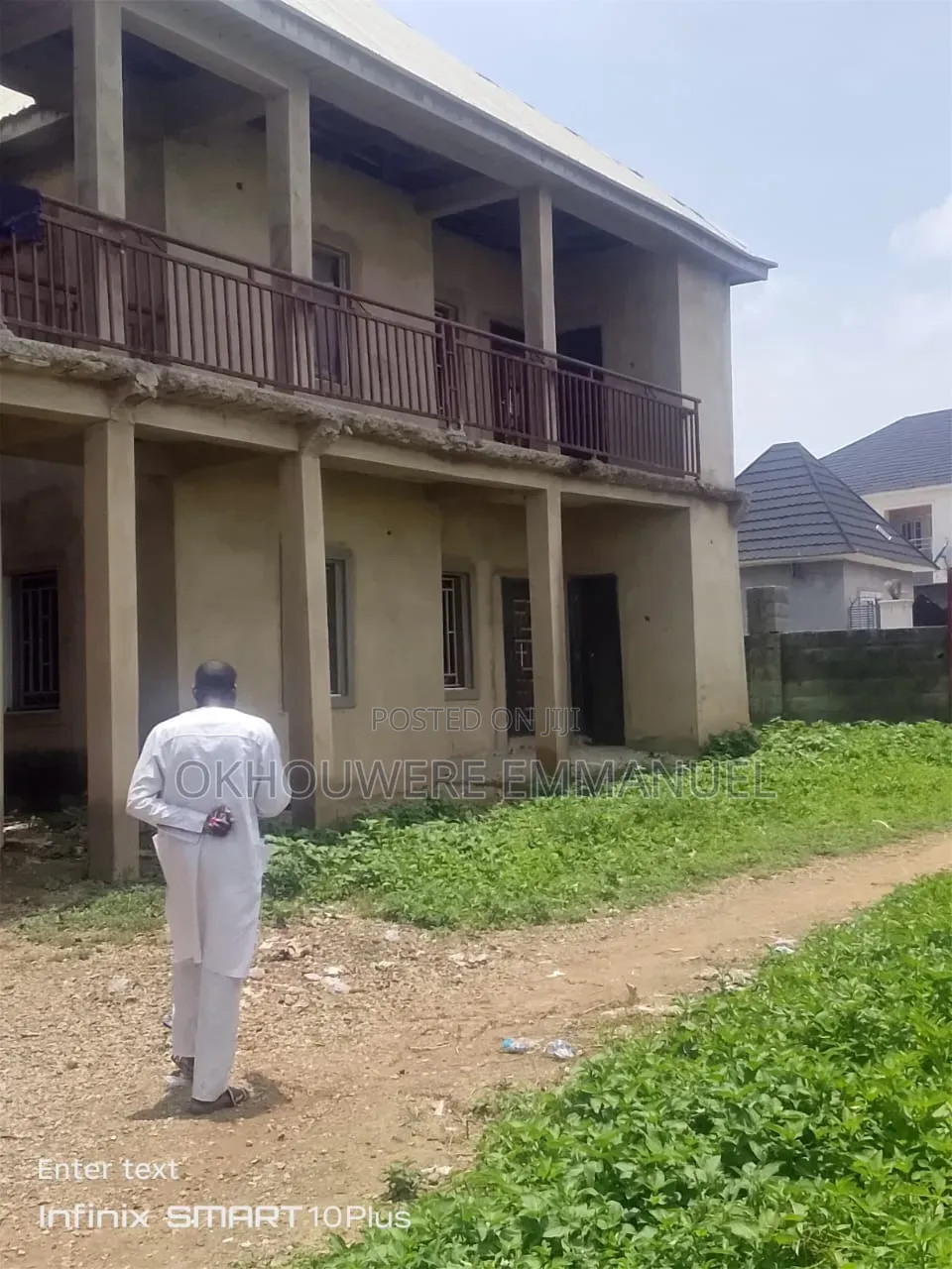 16bdrm Apartment in Kuje, Zaria for sale in Zaria